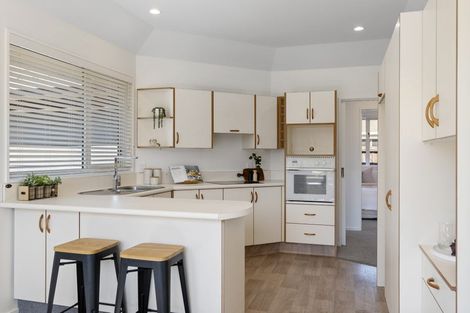 Photo of property in 23 Wittys Road, Avonhead, Christchurch, 8042