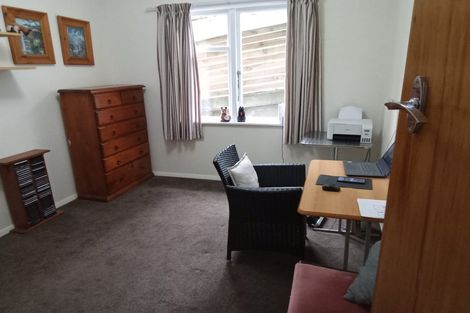 Photo of property in 94 Melbourne Road, Island Bay, Wellington, 6023
