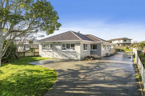 Photo of property in 32 Landon Avenue, Mangere East, Auckland, 2024