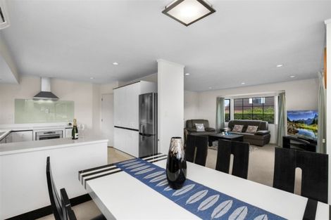 Photo of property in 14 Golfland Drive, Golflands, Auckland, 2013