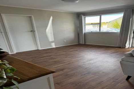 Photo of property in 2/18 James Road, Manurewa, Auckland, 2102