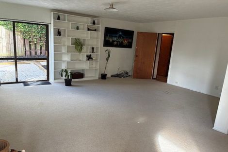 Photo of property in 1/5 Sharon Road, Waiake, Auckland, 0630