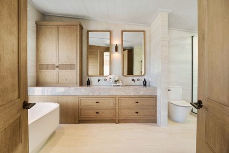 Photo of property in 10a Sunbrae Grove, Mount Maunganui, 3116