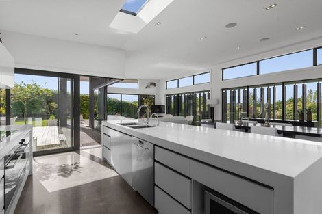 Photo of property in 9 Birdie Way, Martinborough, 5711