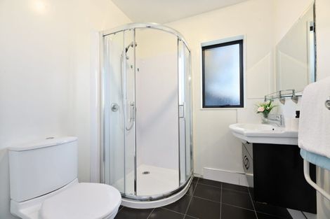 Photo of property in 6 Riverglade Parkway, Te Atatu South, Auckland, 0610