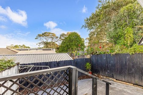 Photo of property in 6 Peterhouse Place, West Harbour, Auckland, 0618