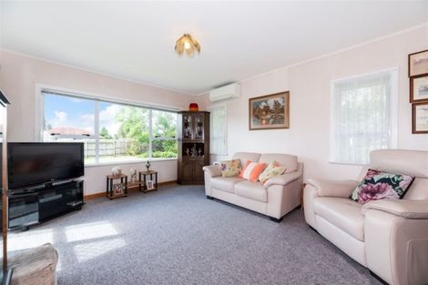 Photo of property in 676 Te Atatu Road, Te Atatu Peninsula, Auckland, 0610