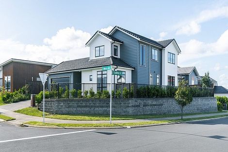 Photo of property in 2 Taikura Avenue, Red Beach, 0932