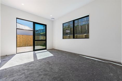 Photo of property in 21 Whakairo Crescent, Gulf Harbour, 0930
