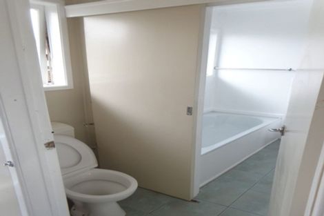 Photo of property in 168 Don Buck Road, Massey, Auckland, 0614