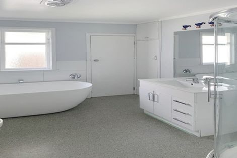 Photo of property in 22a Howard Road, Taradale, Napier, 4112