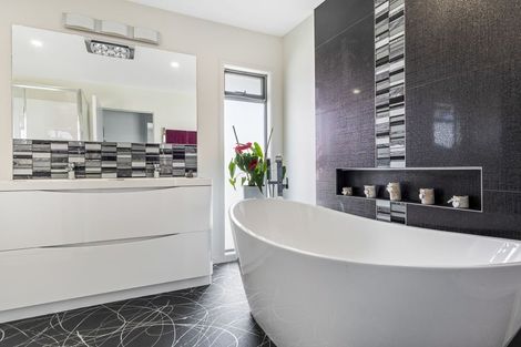 Photo of property in 251 Whirinaki Road, Eskdale, Napier, 4182