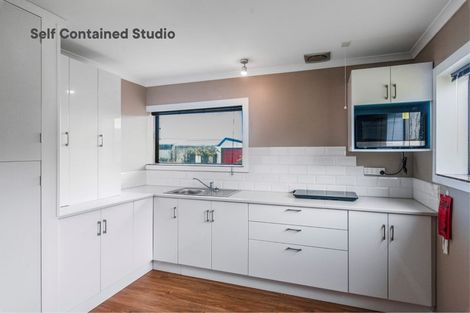 Photo of property in 11 Waiheke Street, Waikanae Beach, Waikanae, 5036