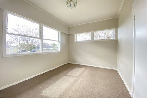 Photo of property in 12 Roby Street, Te Atatu Peninsula, Auckland, 0610