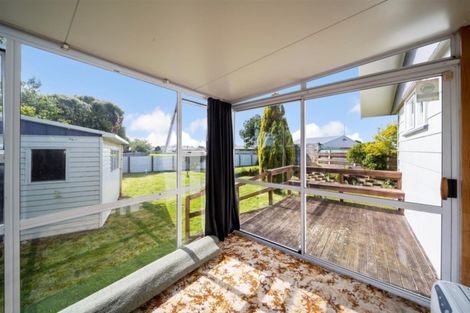 Photo of property in 7 Ngaio Place, Hawera, 4610
