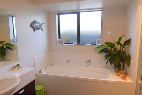 Photo of property in 16 Halyard Loop, Haruru, 0204