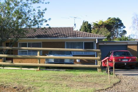 Photo of property in 2/2 Wallace Road, Ranui, Auckland, 0612