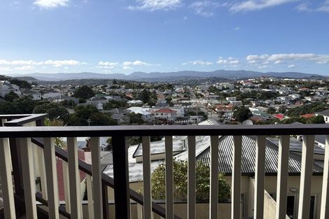 Photo of property in 4/12 Hinau Road, Hataitai, Wellington, 6021