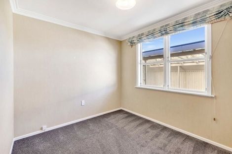 Photo of property in 32 Parsons Avenue, Levin, 5510