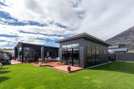 Photo of property in 117 Stalker Road, Lower Shotover, Queenstown, 9304