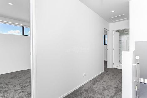 Photo of property in 1/21 Karamu Street, Te Atatu Peninsula, Auckland, 0610