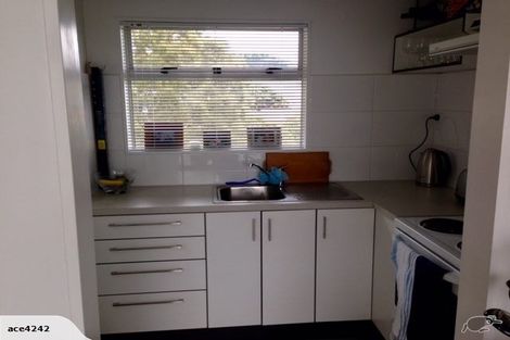 Photo of property in Beresford Apartments, 12/118u Russell Terrace, Berhampore, Wellington, 6023