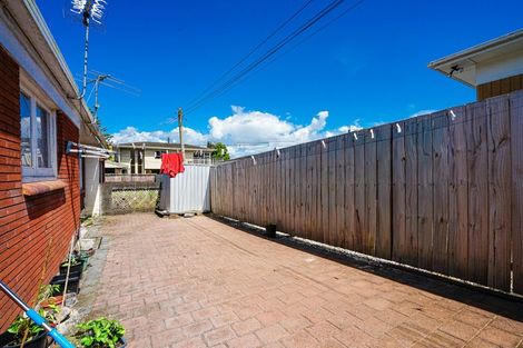 Photo of property in 2/19 Central Avenue, Papatoetoe, Auckland, 2025