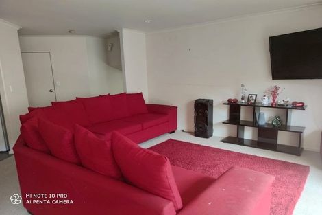 Photo of property in 3 Marbella Crescent, Oteha, Auckland, 0632