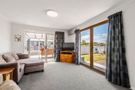 Photo of property in 6 Cam Place, Harewood, Christchurch, 8051