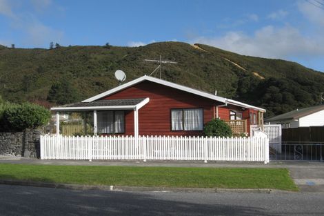 Photo of property in 136 Rata Street, Naenae, Lower Hutt, 5011