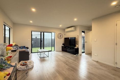 Photo of property in 6 Kearns Drive, Hobsonville, Auckland, 0616