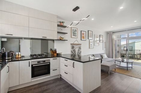 Photo of property in 27 Marine Parade, Hobsonville, Auckland, 0616