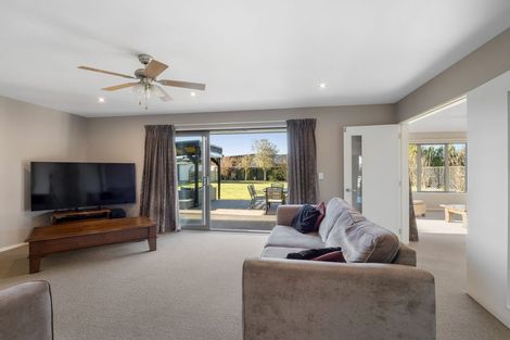 Photo of property in 52 Jacks Drive, West Melton, 7618