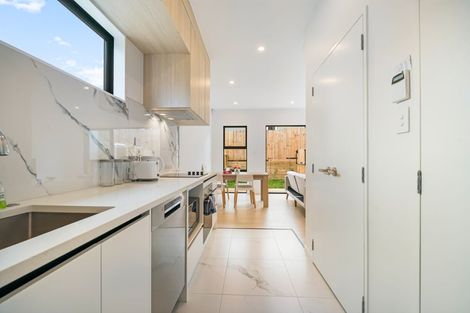 Photo of property in 4/25 Abbotleigh Avenue, Te Atatu Peninsula, Auckland, 0610