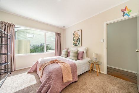 Photo of property in 16 Major Drive, Kelson, Lower Hutt, 5010