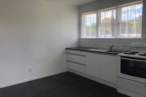 Photo of property in 7 Kotuku Street, Te Atatu Peninsula, Auckland, 0610