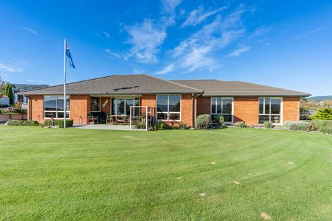 Photo of property in 28 Titri Road, Waihola, Outram, 9073