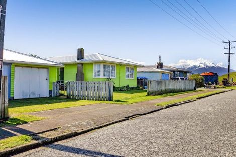 Photo of property in 39 Pungarehu Road, Pungarehu, Opunake, 4685