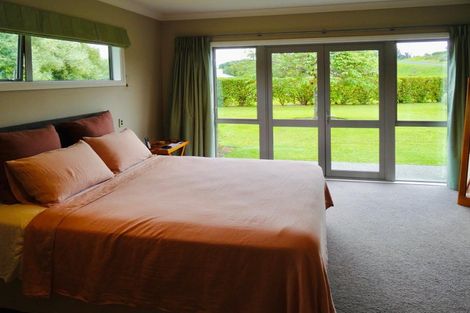 Photo of property in 27 Ohau Terraces, Ohau, Levin, 5570