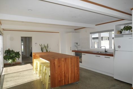 Photo of property in 34 Gray Avenue, Paraparaumu Beach, Paraparaumu, 5032