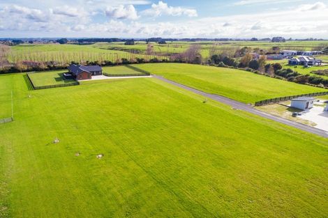 Photo of property in 75 Hartwell Drive, Kelvin Grove, Palmerston North, 4470