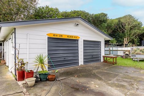 Photo of property in 9 Patterson Grove, Waikanae, 5036