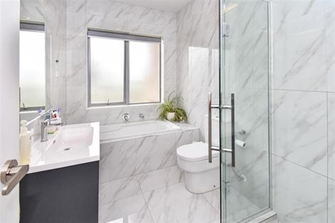 Photo of property in 28 Ancroft Street, Papakura, 2110