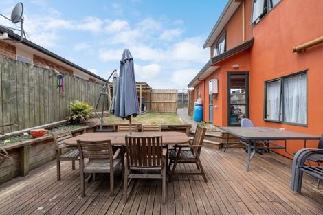 Photo of property in 21 Samara Place, Clendon Park, Auckland, 2103