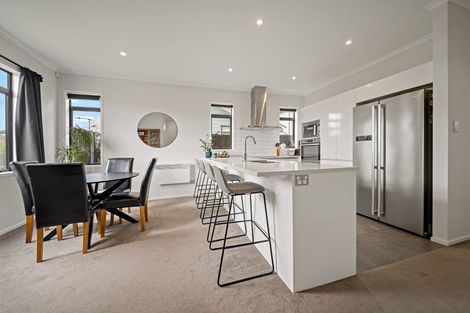 Photo of property in 22 Piripono Crescent, Pukekohe, 2120