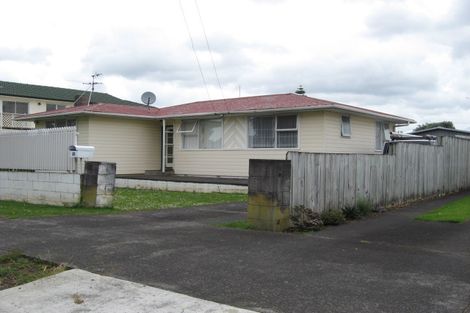 Photo of property in 22 Muir Avenue, Mangere Bridge, Auckland, 2022