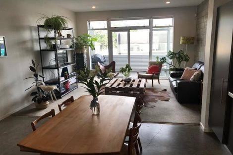 Photo of property in Mondrian Townhouses, 1/24 Hanson Street, Mount Cook, Wellington, 6021