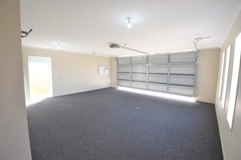 Photo of property in 114 Amesbury Drive, Churton Park, Wellington, 6037