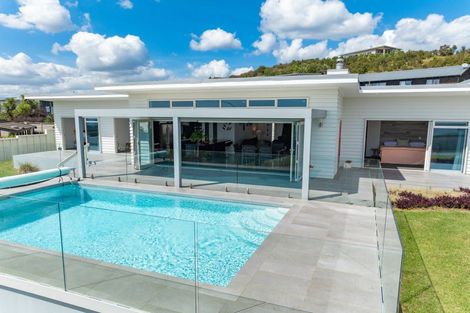 Photo of property in 27 Eagles Way, Cable Bay, 0420