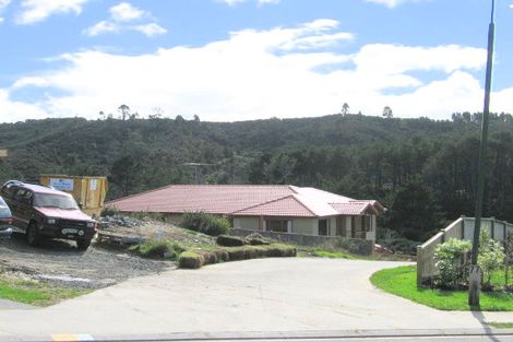 Photo of property in 75 Roberta Crescent, Orewa, 0931